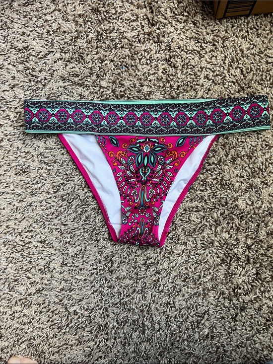Victoria's Secret Other - Victoria’s Secret Pink Paisley Print Bikini Bottoms with Patterned Waistband
